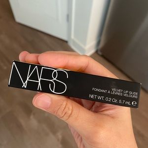 NARS velvet lip glide Roseland